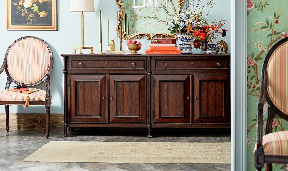 style the books in entryway