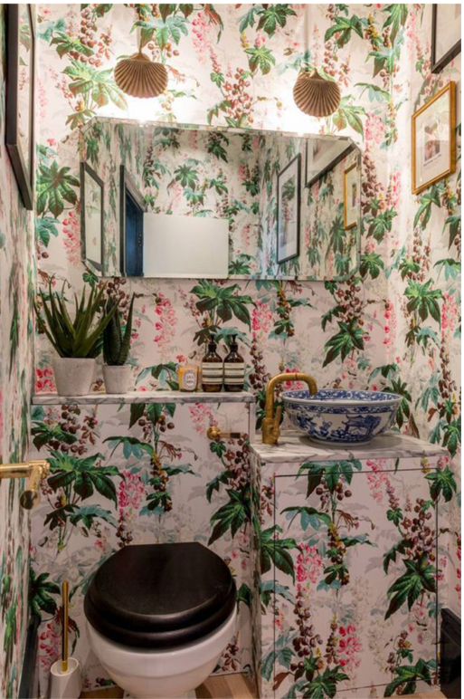 small toilet floral design ideas