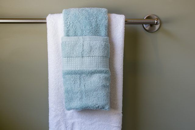 How to Hang Towels in Bathroom?