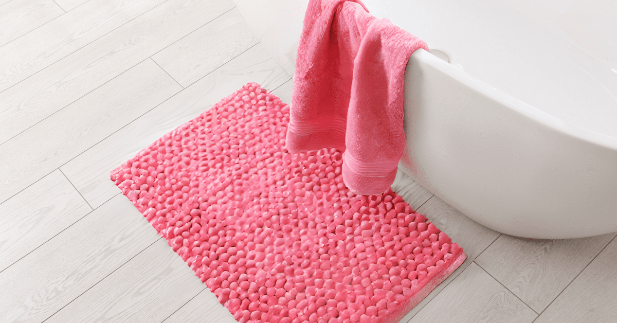 How to Wash Bathroom Rugs?