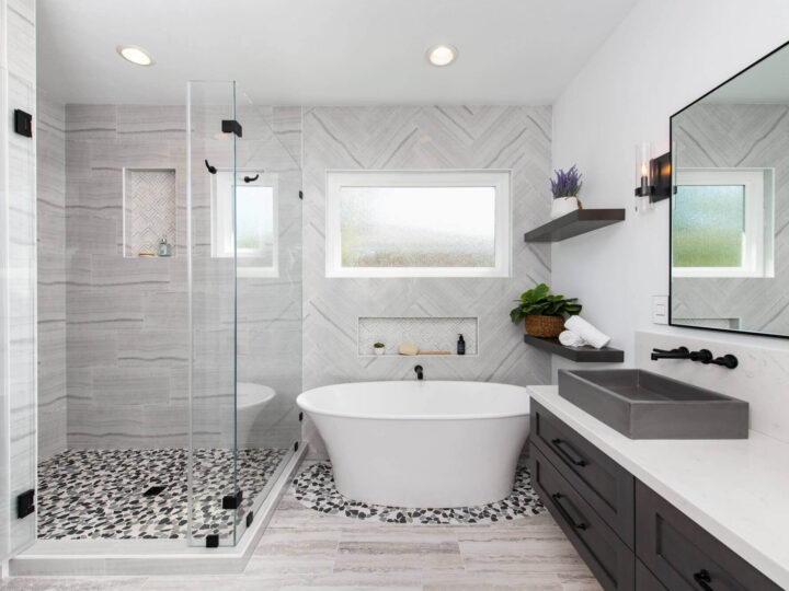 16 Small Bathroom Walk – In Shower Ideas